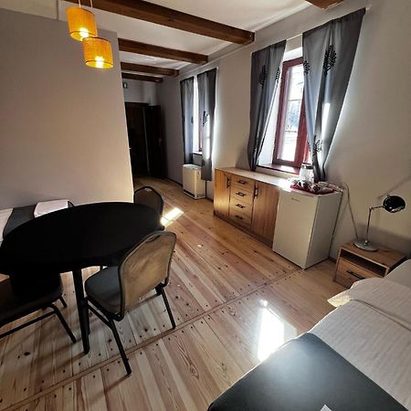 Ostello Gosciniec Folkier Zgierz Esterno foto