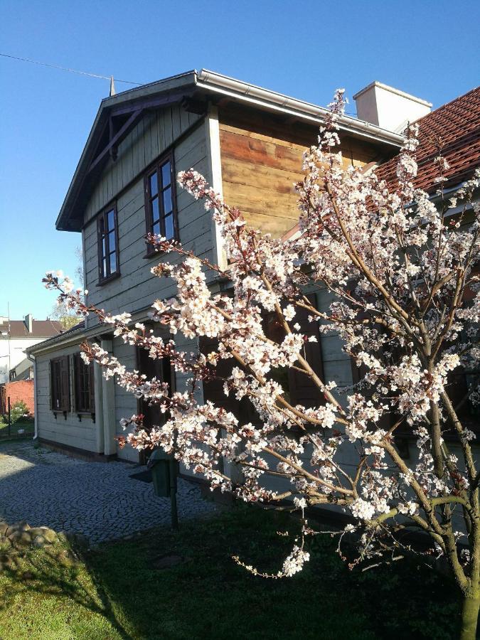 Ostello Gosciniec Folkier Zgierz Esterno foto