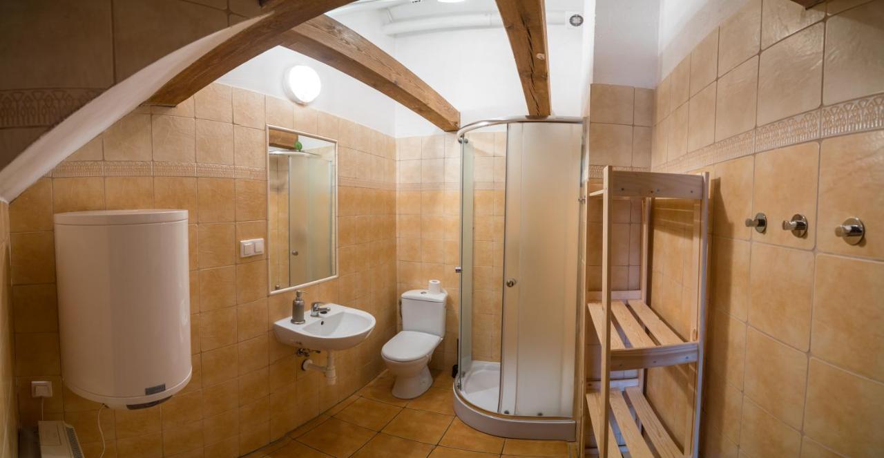 Ostello Gosciniec Folkier Zgierz Esterno foto